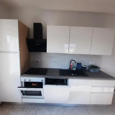 Tiza Apartament Vantacici