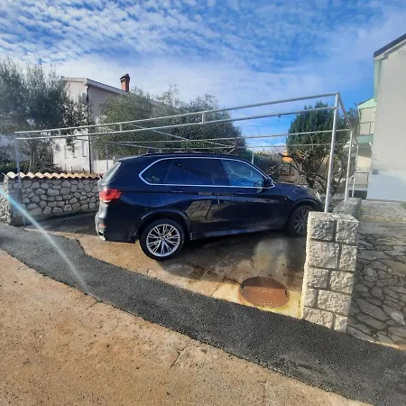 Apartament Tiza Vantacici