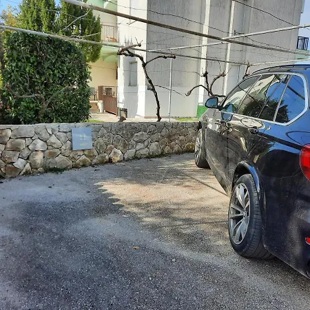 Tiza Apartament Vantacici