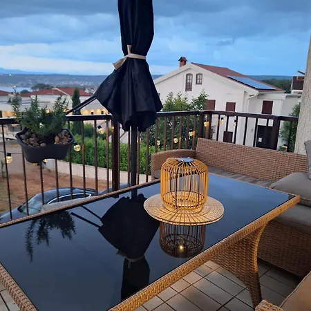 Tiza Apartament Vantacici